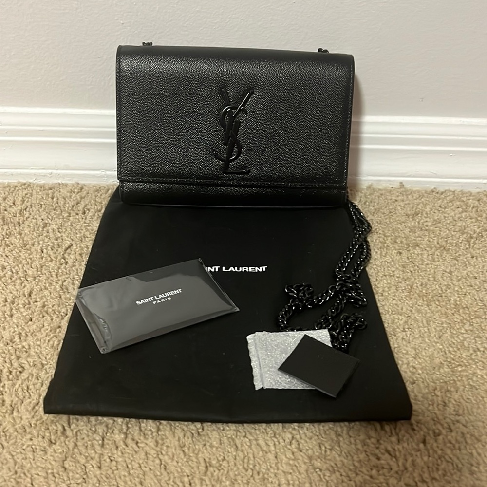 Saint Lauren black